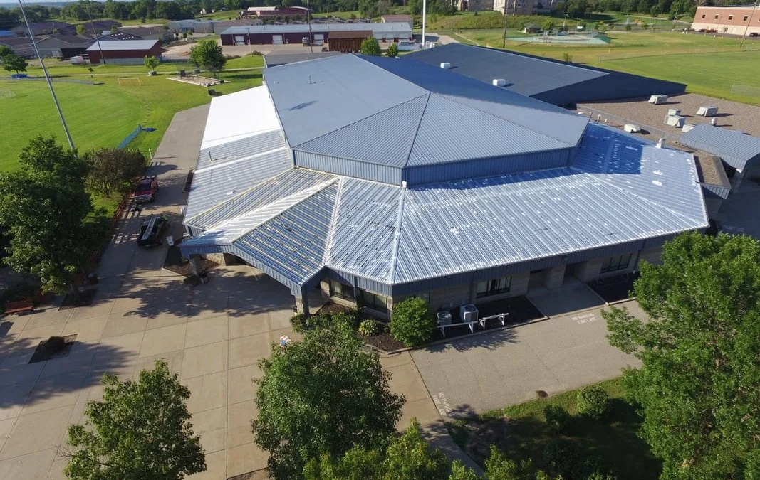 Seasonal St. Louis Commercial Roofing Maintenance Tips
